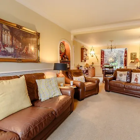 3 Bed In 93949 Portinscale