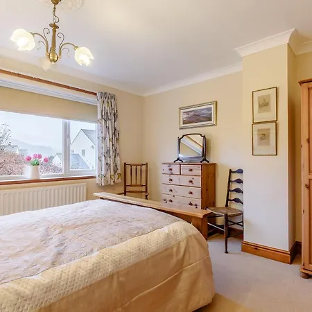 3 Bed In 93949 * Portinscale